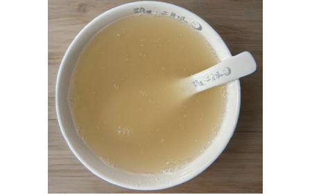 夏日解暑，這碗冷藏的野生葛根粉藏著自然的清涼答案?